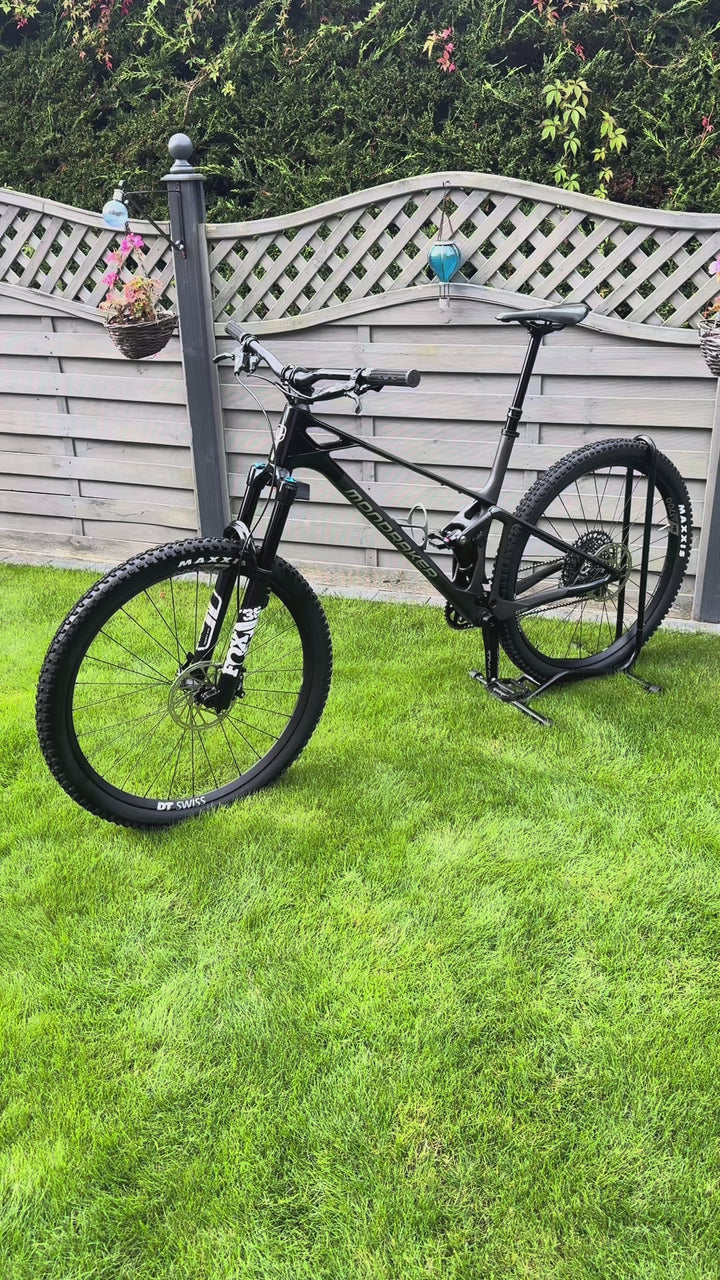 2023 Mondraker Raze Carbon R